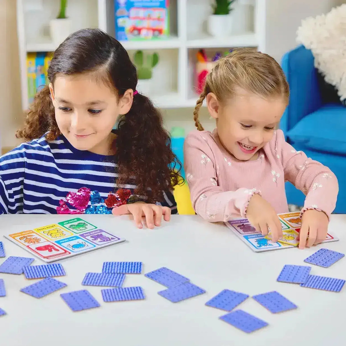 Orchard Toys | Red Dog Blue Dog Game