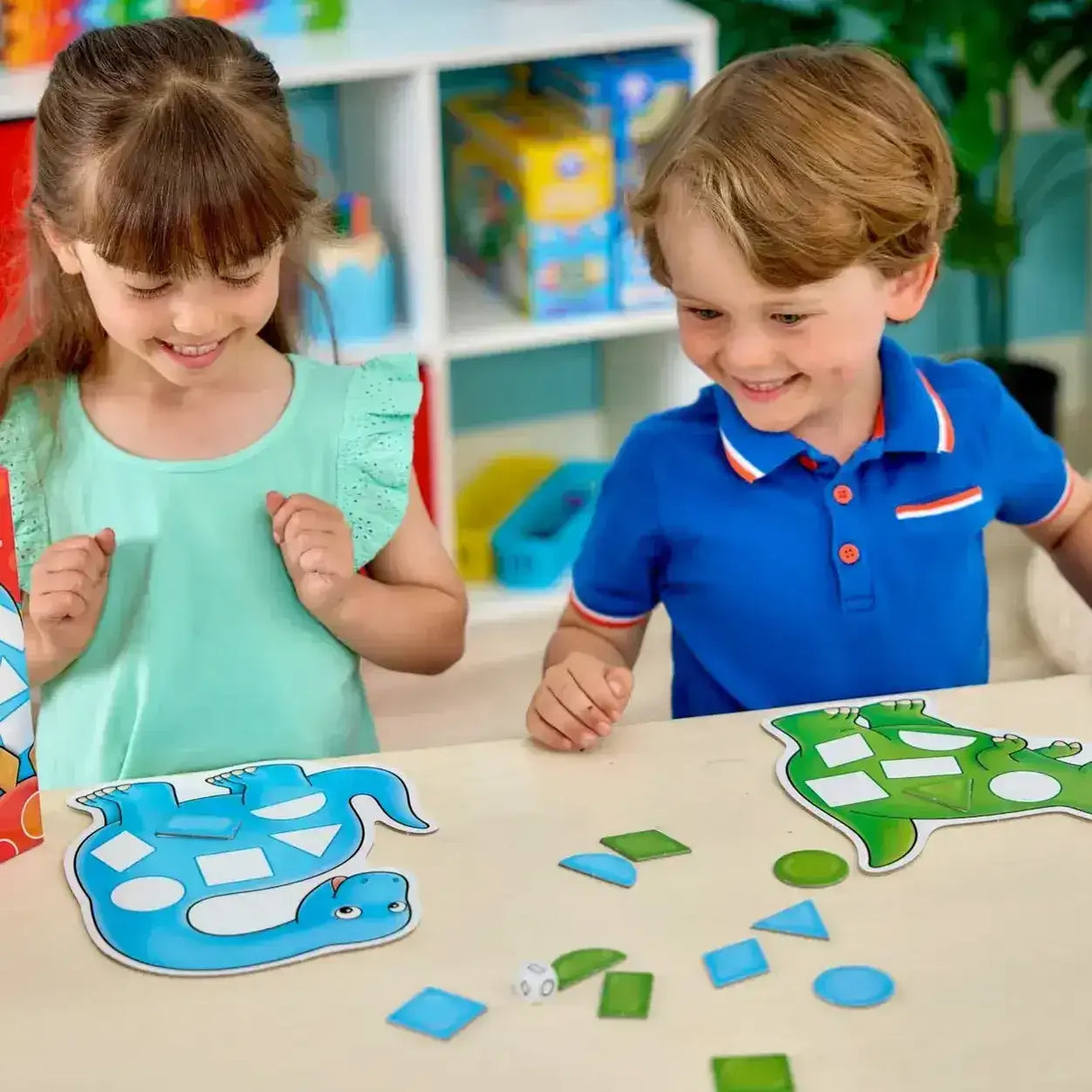 Orchard Toys | Dotty Dinosaurs Game