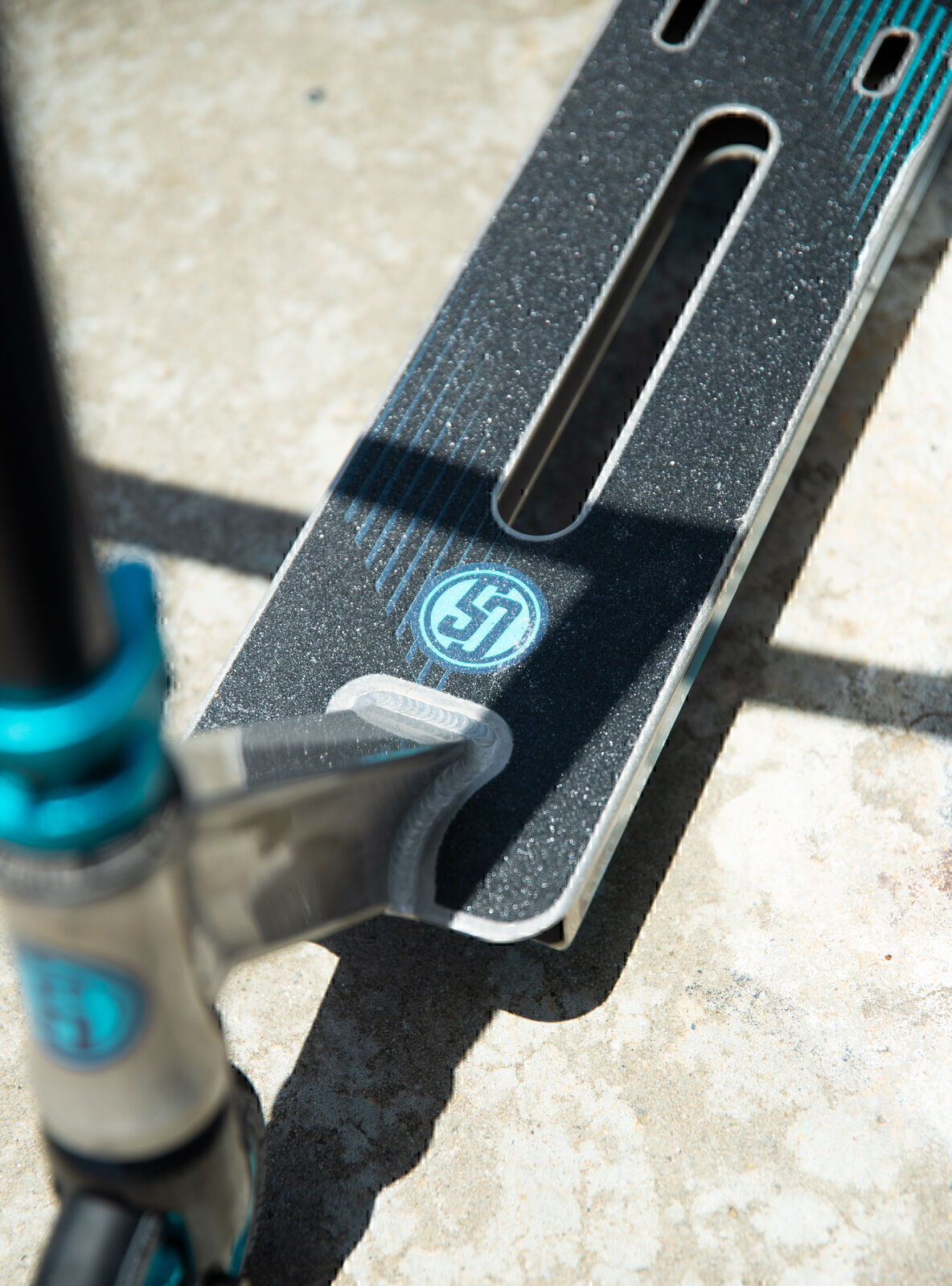 2025 Crisp Switch Stunt Scooter