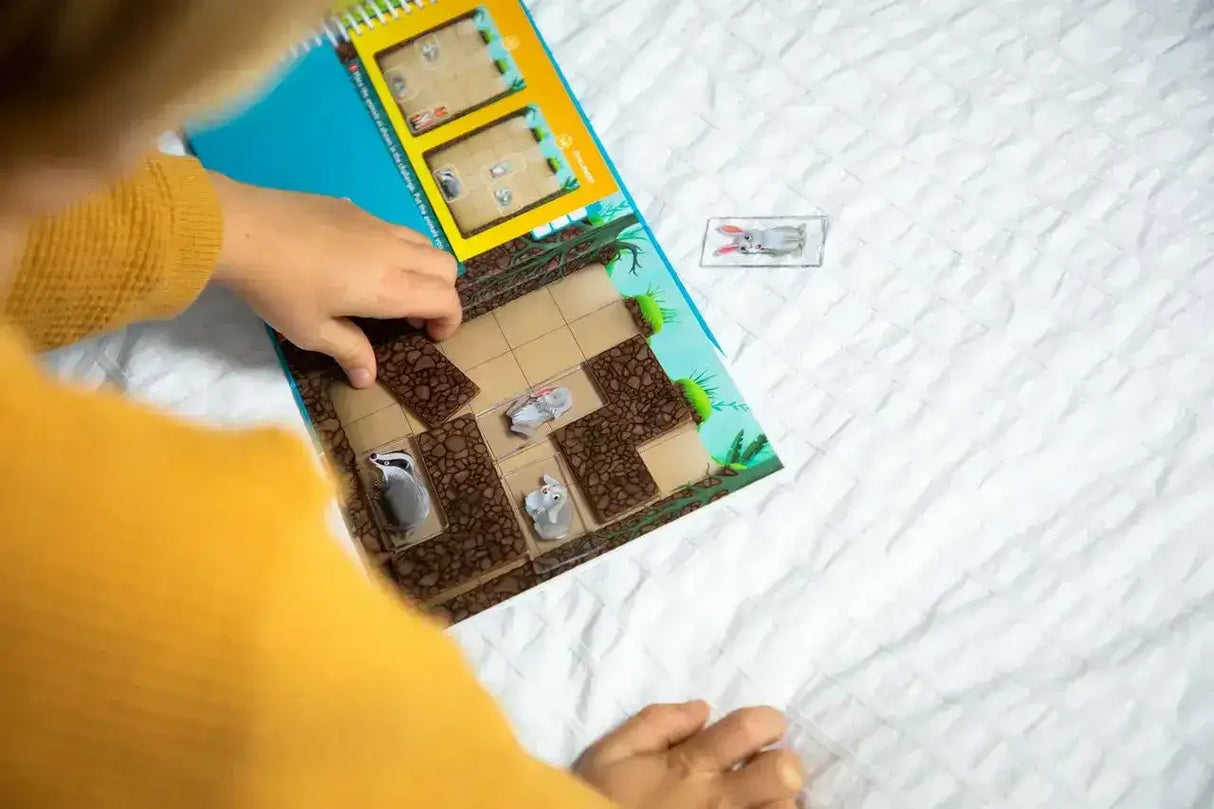 Smart Games | Magnetic | Down the Rabbit Hole - Toybox Tales