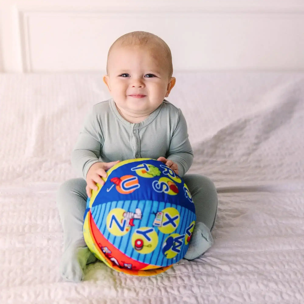 Melissa & Doug | 2 in 1 Talking Ball