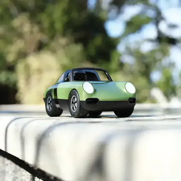 Playforever | Luft Hopper - Toybox Tales