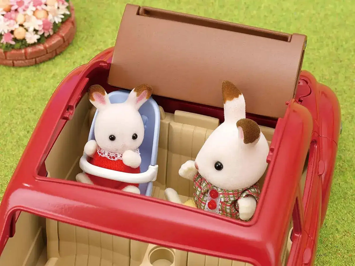 Sylvanian Families | Family Cruising Car