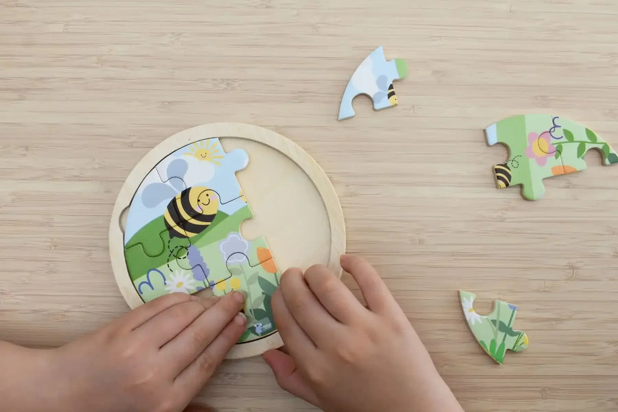 Buzzy Days Bee Jigsaw Puzzle 9 Pieces