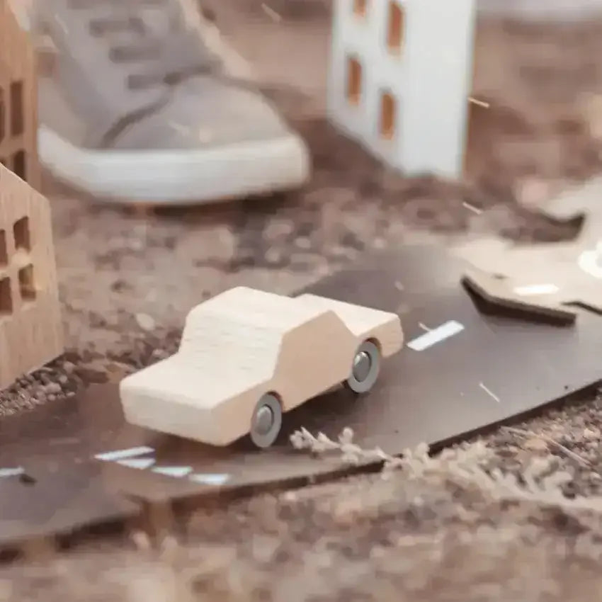 Waytoplay - Back and Forth Car - Woody - Toybox Tales