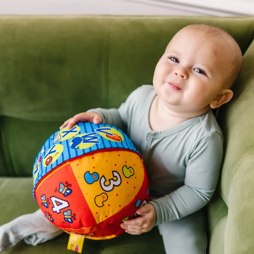 Melissa & Doug | 2 in 1 Talking Ball