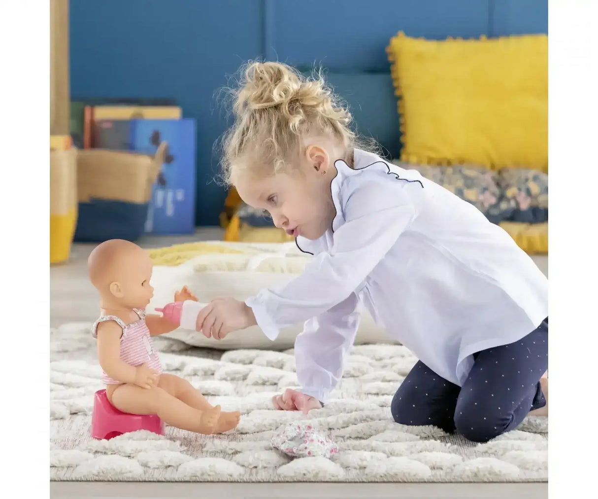 Corolle - Emma Drink and Wet Bath Baby - Toybox Tales