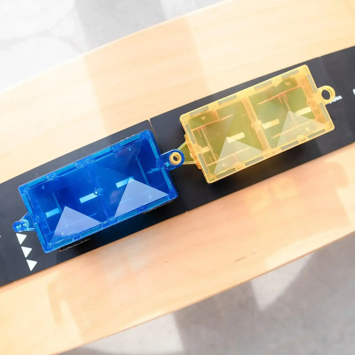 Connetix 2 Piece Car Pack Rainbow - Toybox Tales