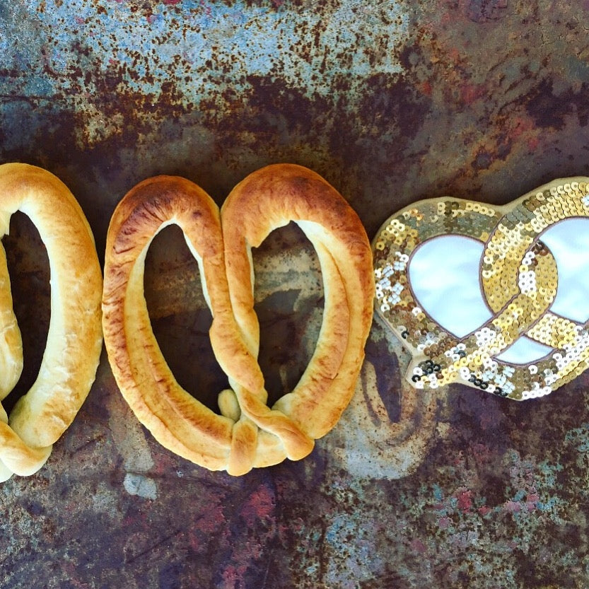 Sequin Pocket Purse - Pretzel
