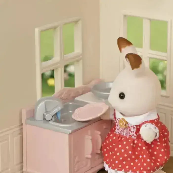 Sylvanian Families - Red Roof Cosy Cottage Starter Home - Toybox Tales