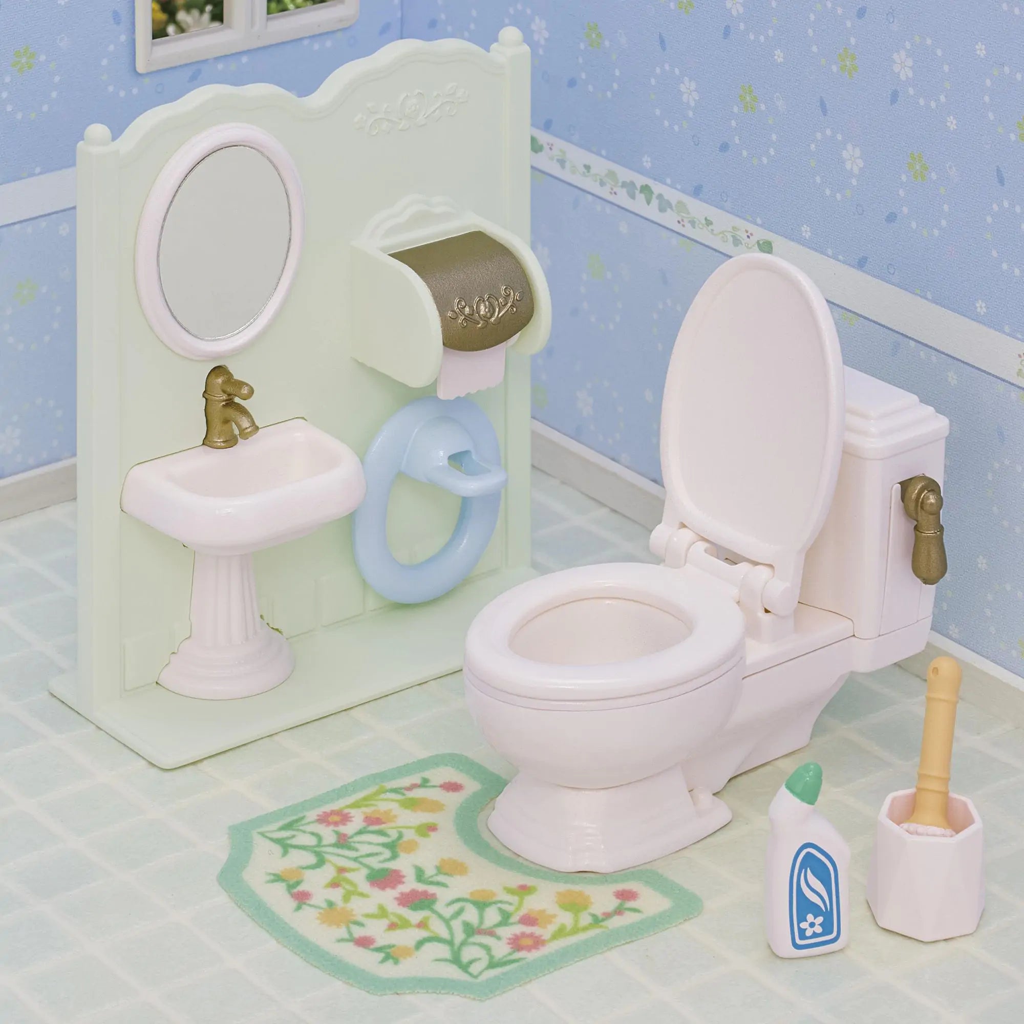 Sylvanian Families - Toilet Set - Toybox Tales