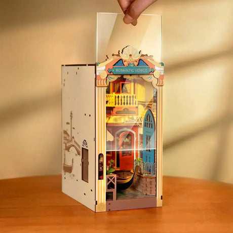 DIY Book Nook | Romantic Venice - Toybox Tales