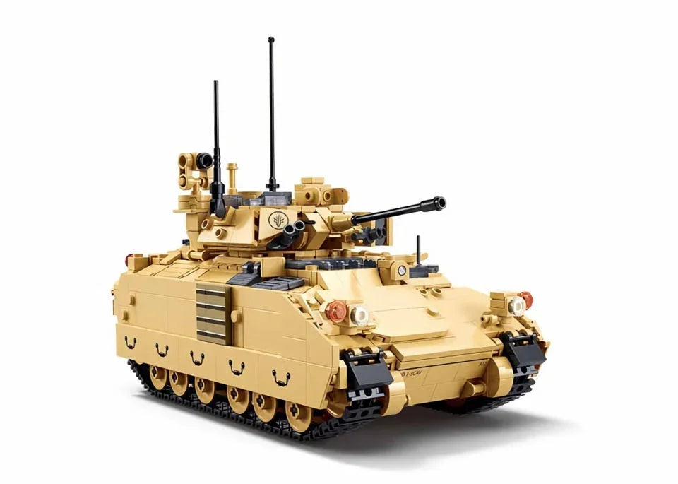 Sluban | M3A3S Bradley Scale 1:35 905pcs
