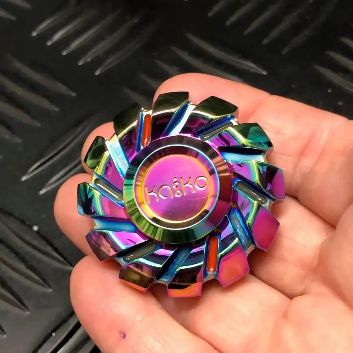 Kaiko Fidgets | The Illuminator (UV light reacting) Weighted Glow Spinner 100 grams