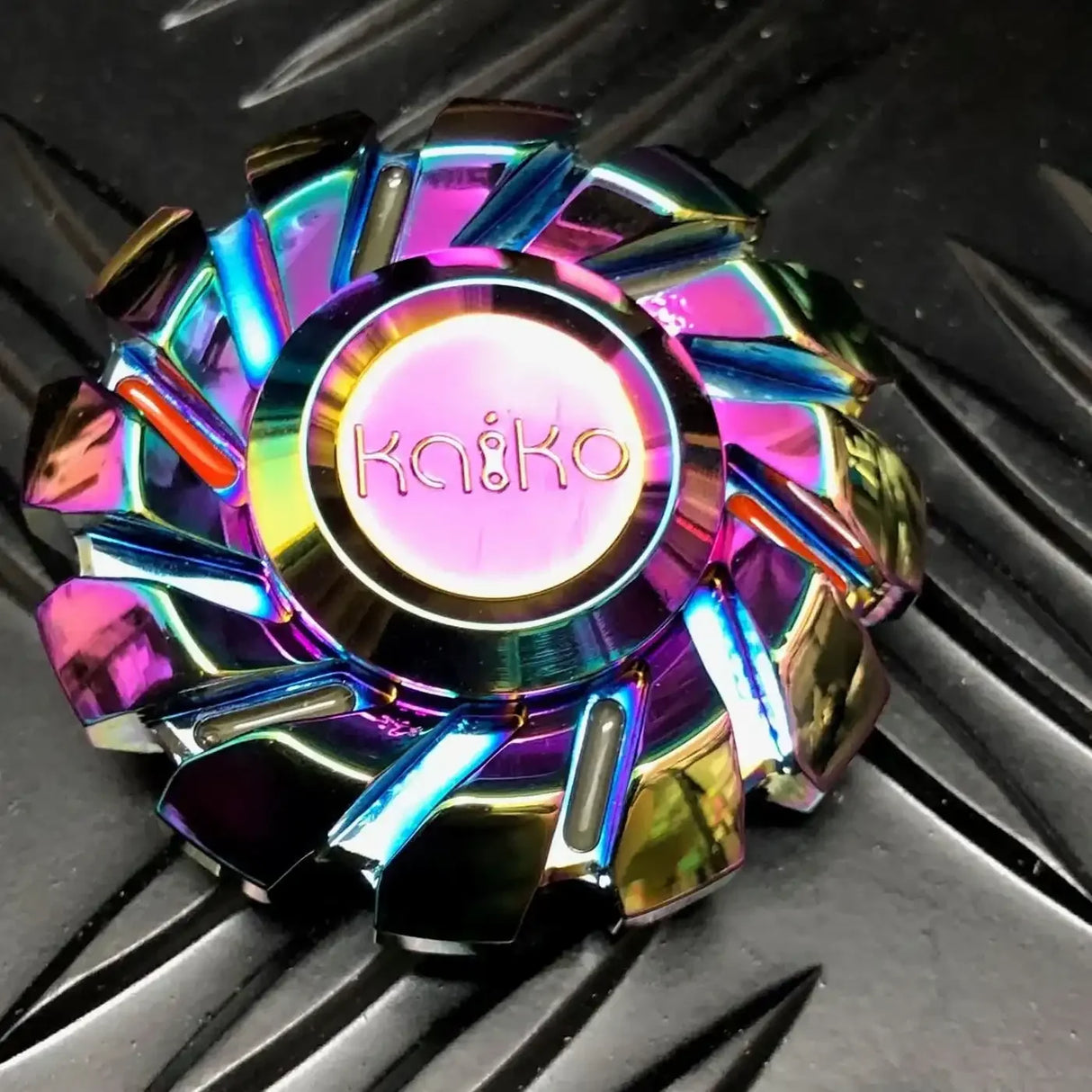 Kaiko Fidgets | The Illuminator (UV light reacting) Weighted Glow Spinner 100 grams