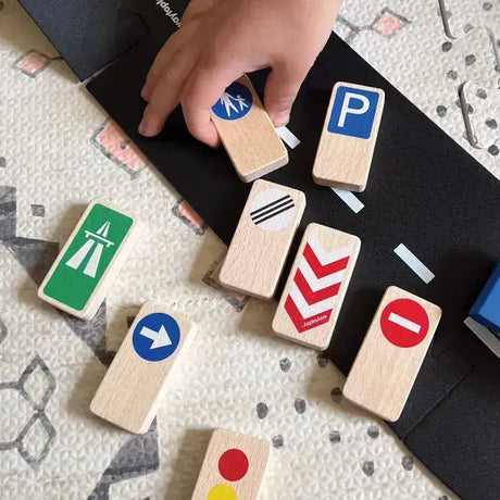 Waytoplay - Road Blocks Set Traffic Signs - Toybox Tales
