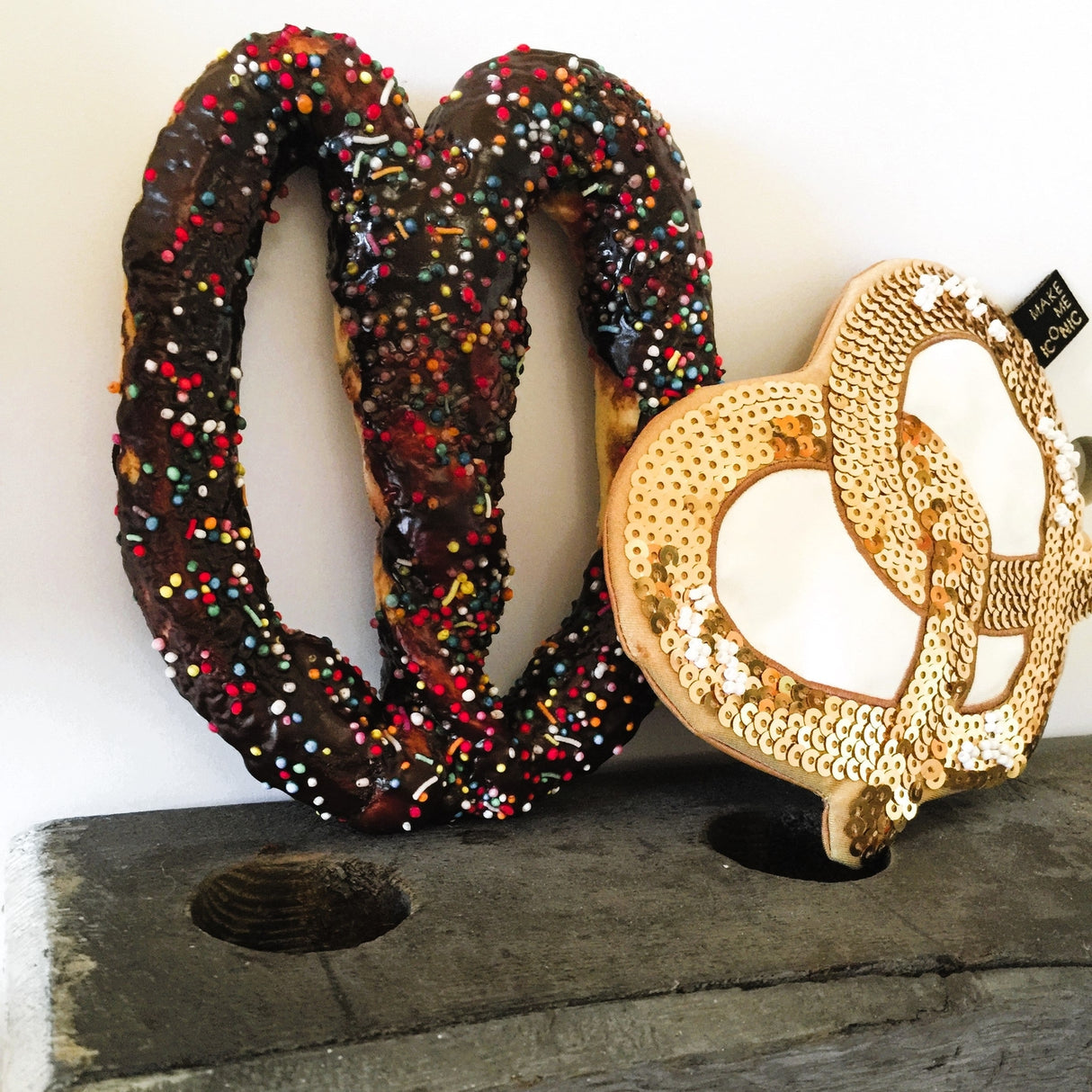 Sequin Pocket Purse - Pretzel