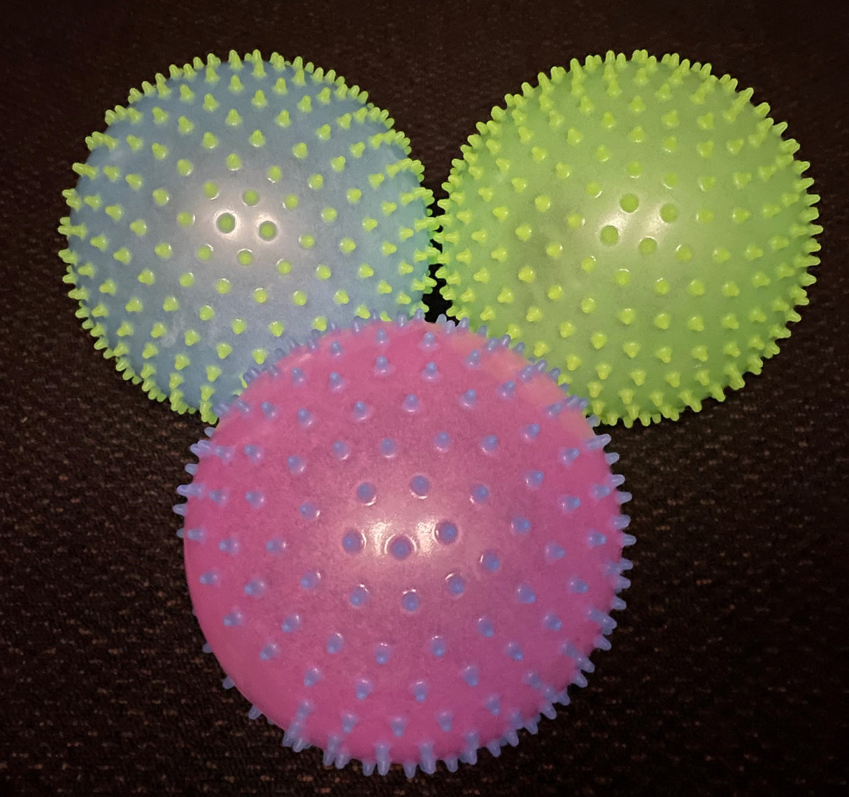 Pimple Ball – 23cm – Glow in the Dark