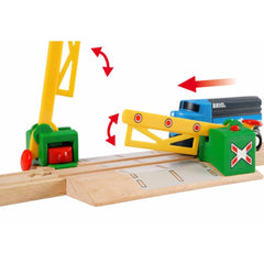 BRIO Tracks - Magnetic Action Crossing - Toybox Tales