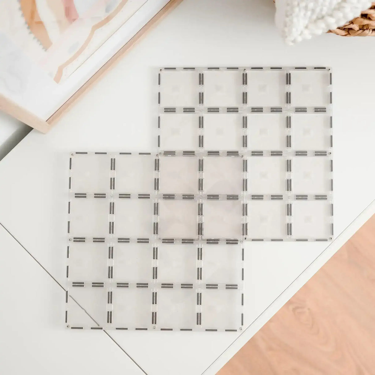 Connetix 2 Piece Base Plate Pack Clear - Toybox Tales