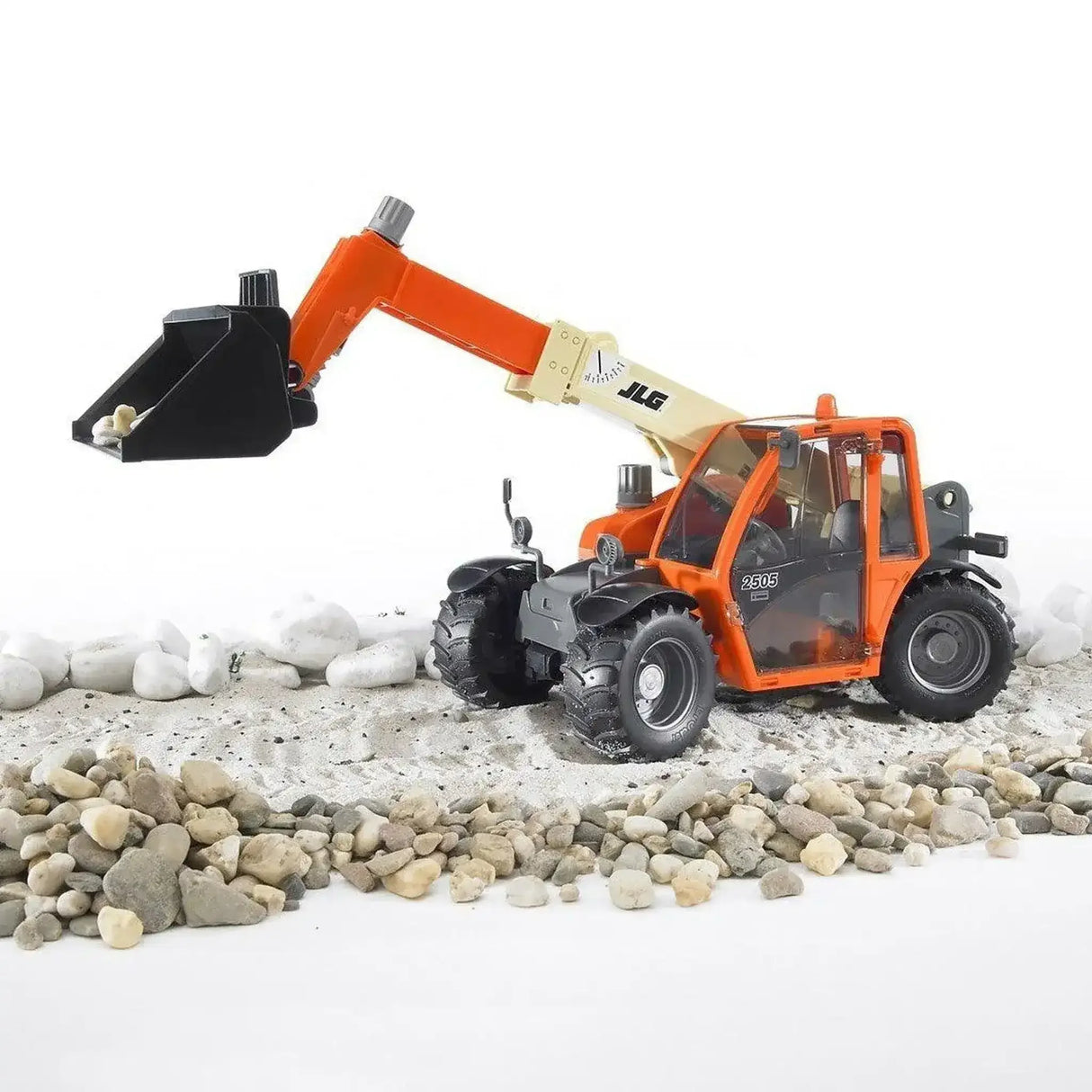 JLG 2505 Telehandler 1:16 - Toybox Tales