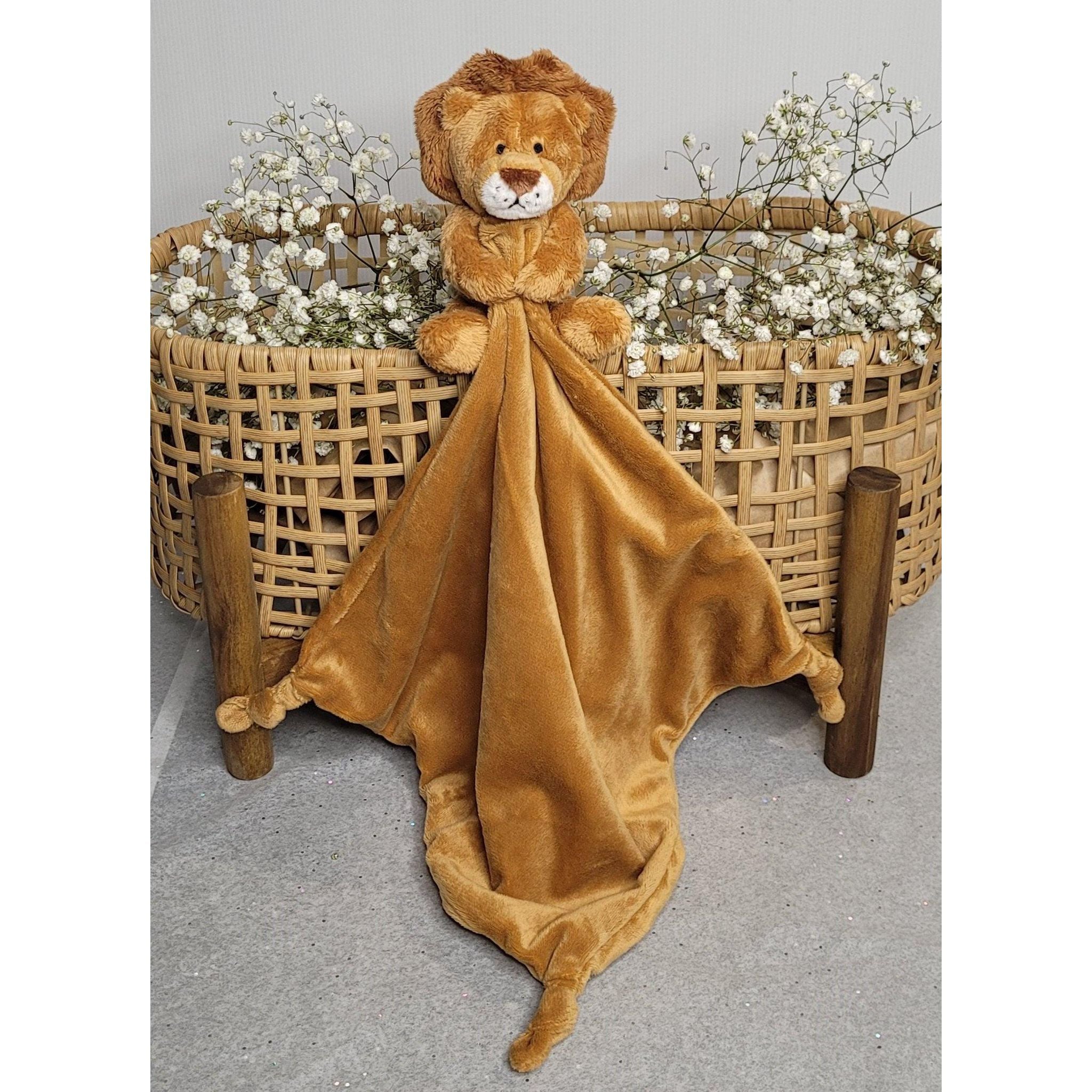 Lewis the Lion Toy and Comfort Blanket - Toybox Tales