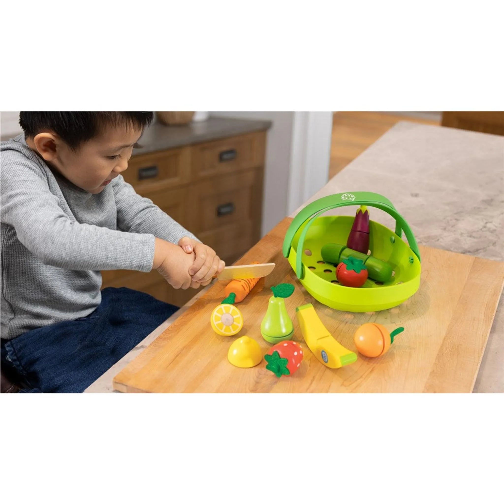 Pretendables - Fruit and Veggie Basket Set - Toybox Tales